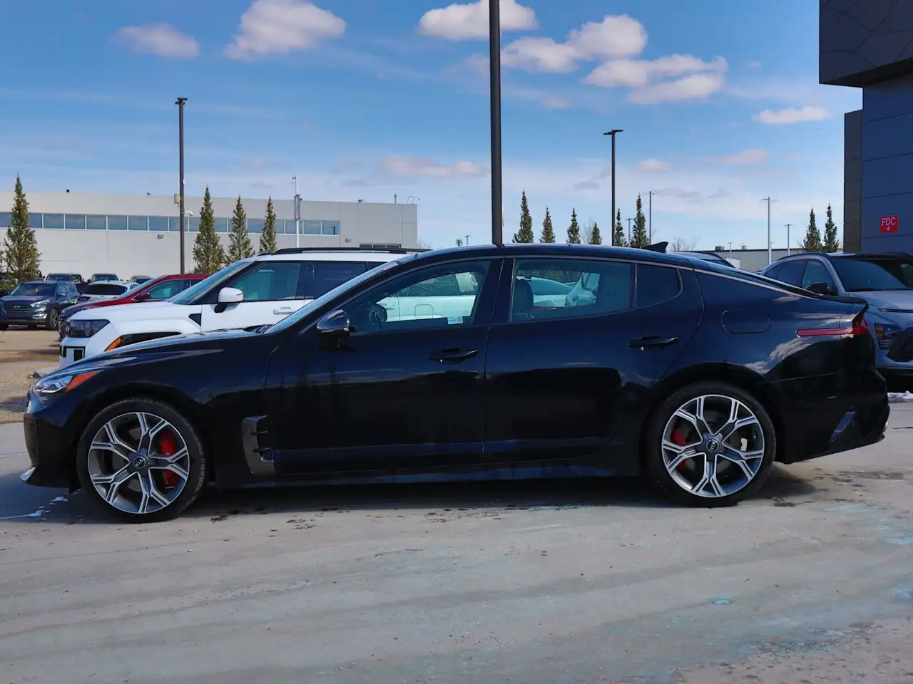 Kia Stinger снимка Kia Stinger