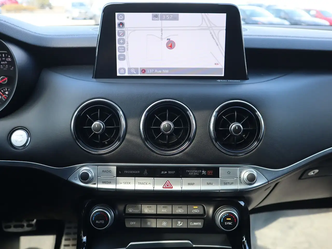 Kia Stinger снимка Kia Stinger