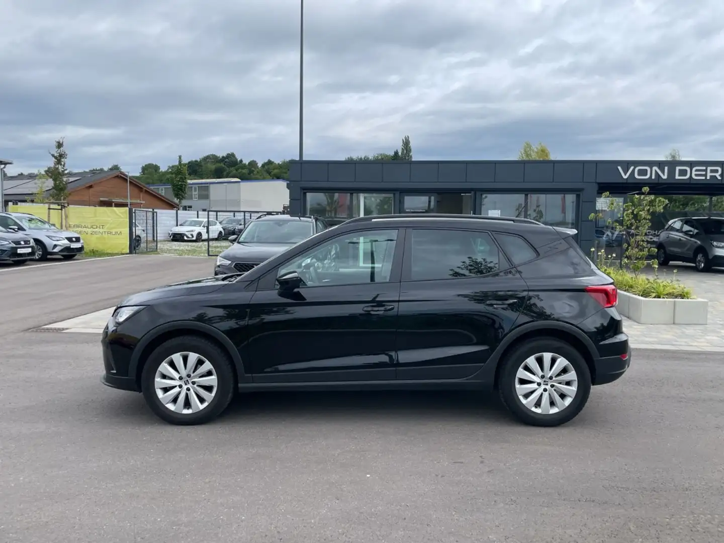 SEAT Arona Style TSI DSG Sitzheizung DAB+ FullLink Klima Schwarz - 2