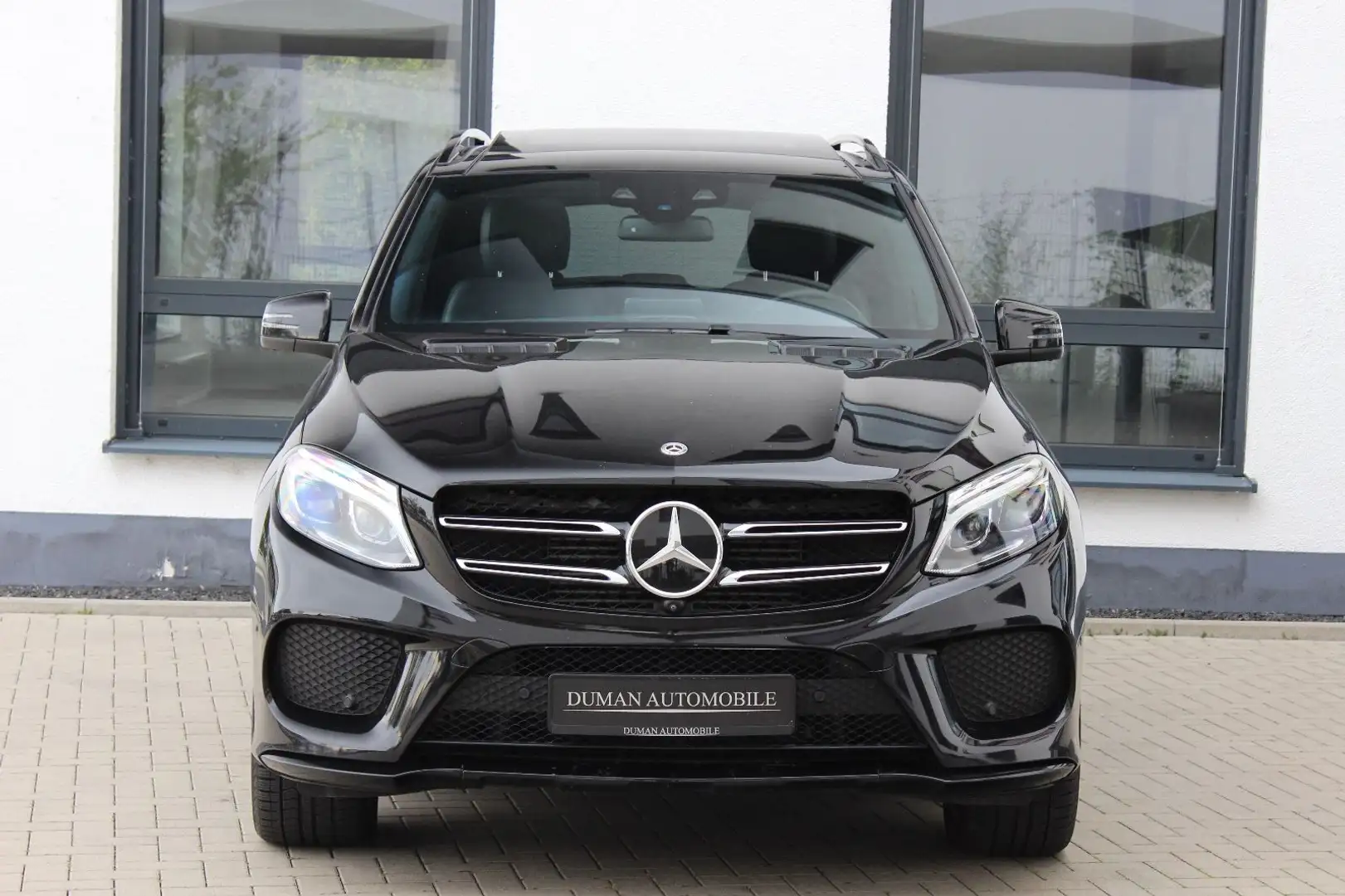 Mercedes-Benz GLE 350 d 4M ** AMG-PAKET  360° PANO AHK SOFTCL. Noir - 2
