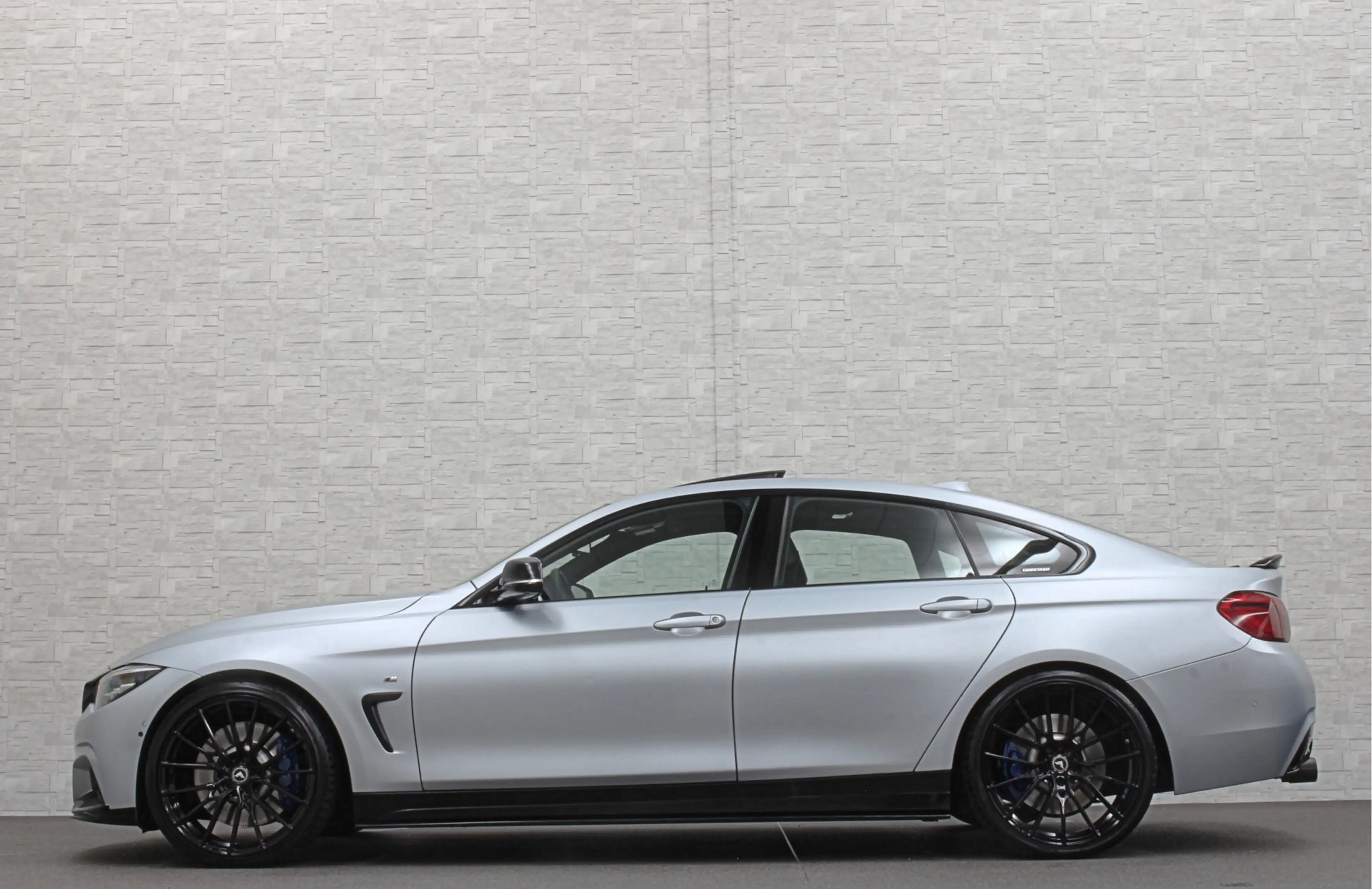 BMW 440 4-serie Gran Coupé 440i xDrive M-Sport | Frozen Si — photo 2