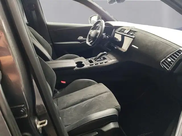 DS Automobiles DS 7 Crossback view 14