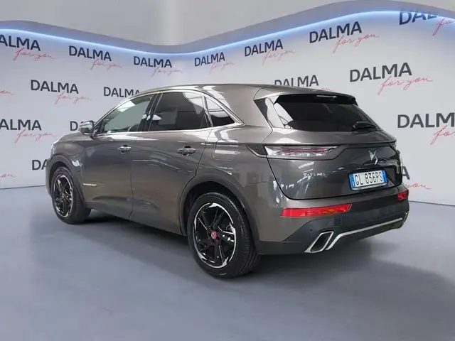 DS Automobiles DS 7 Crossback view 3