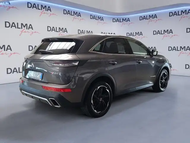 DS Automobiles DS 7 Crossback view 5