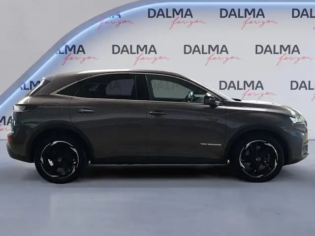 DS Automobiles DS 7 Crossback view 6