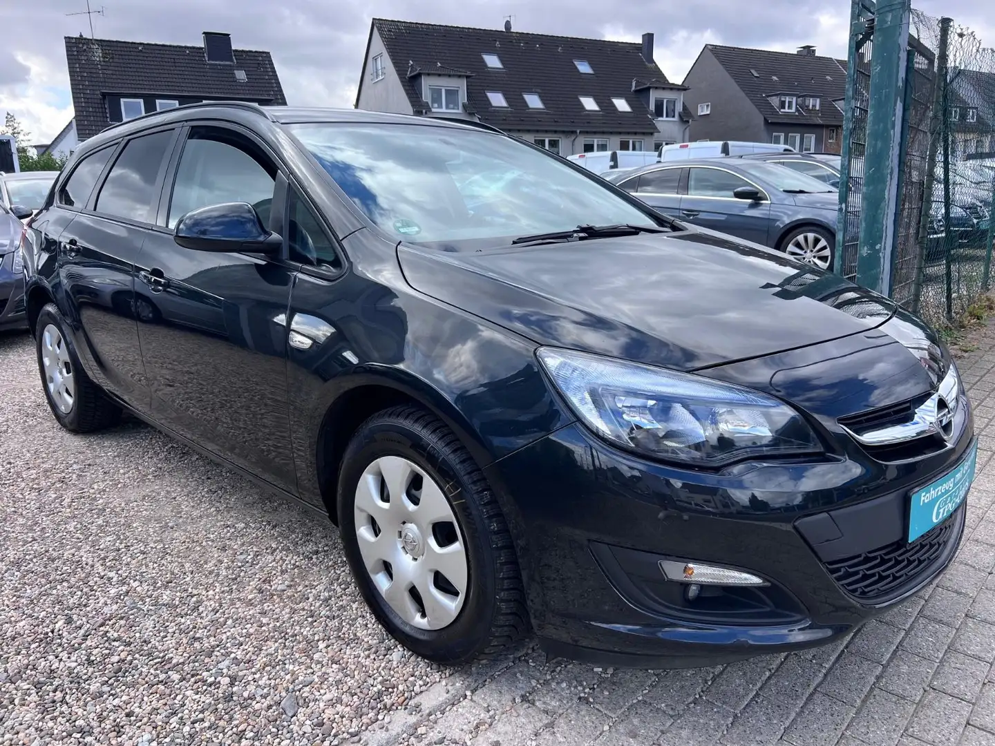 Opel Astra J Sports Tourer Edition*TUV NEU*KLIMA*TOP Noir - 2
