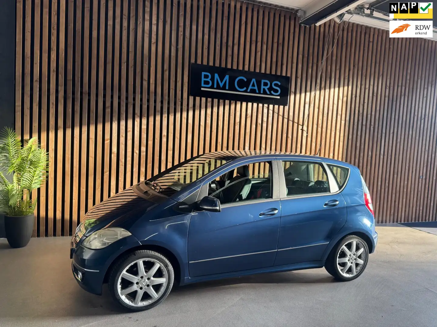 Mercedes-Benz A 160 BlueEFFICIENCY Avantgarde Airco,2e Eigenaar Blauw - 1