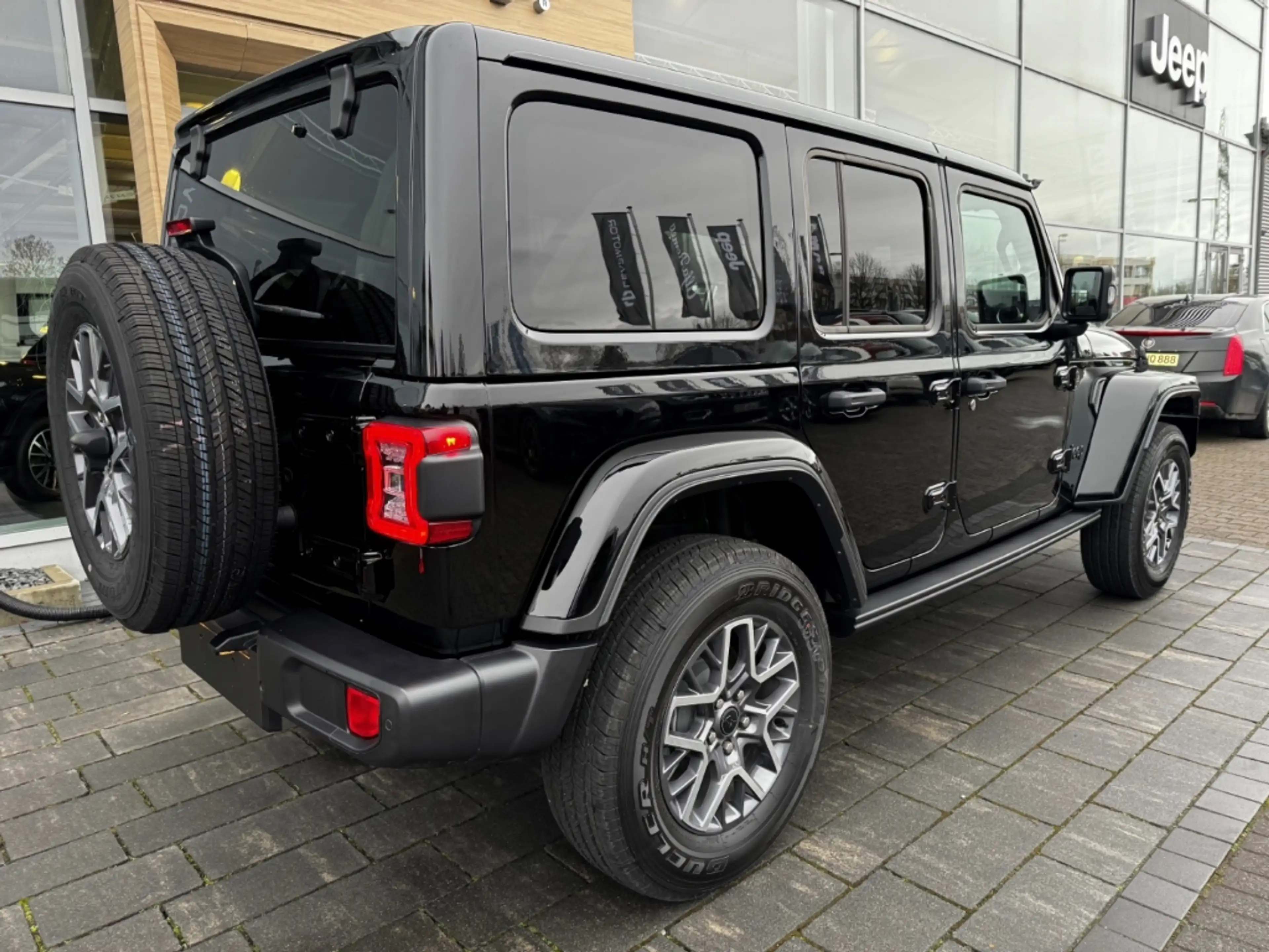 Jeep Wrangler Sahara Hardtop Navi Soundsystem LED Sperrdiff. ACC — photo 9