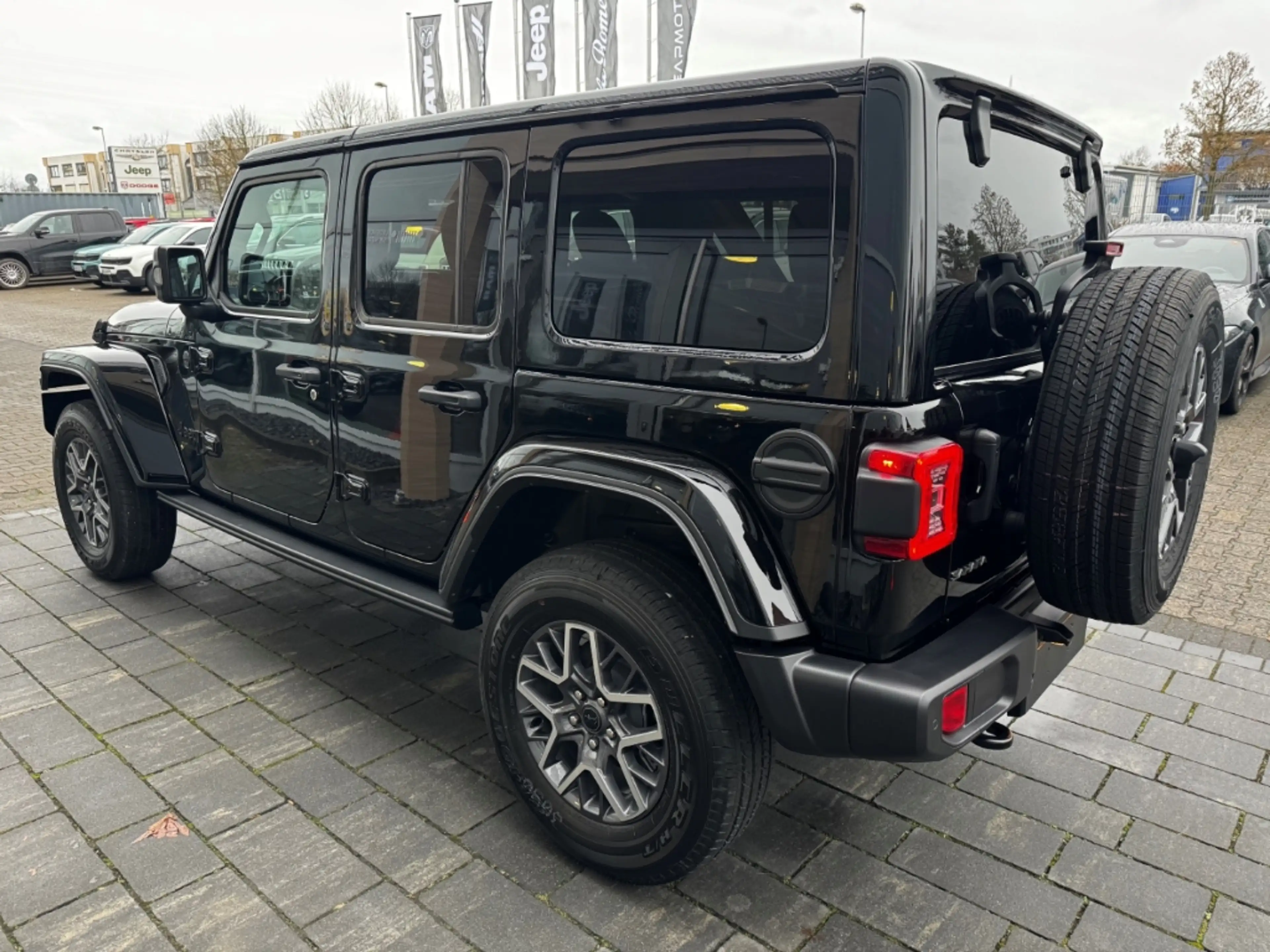 Jeep Wrangler Sahara Hardtop Navi Soundsystem LED Sperrdiff. ACC — photo 5