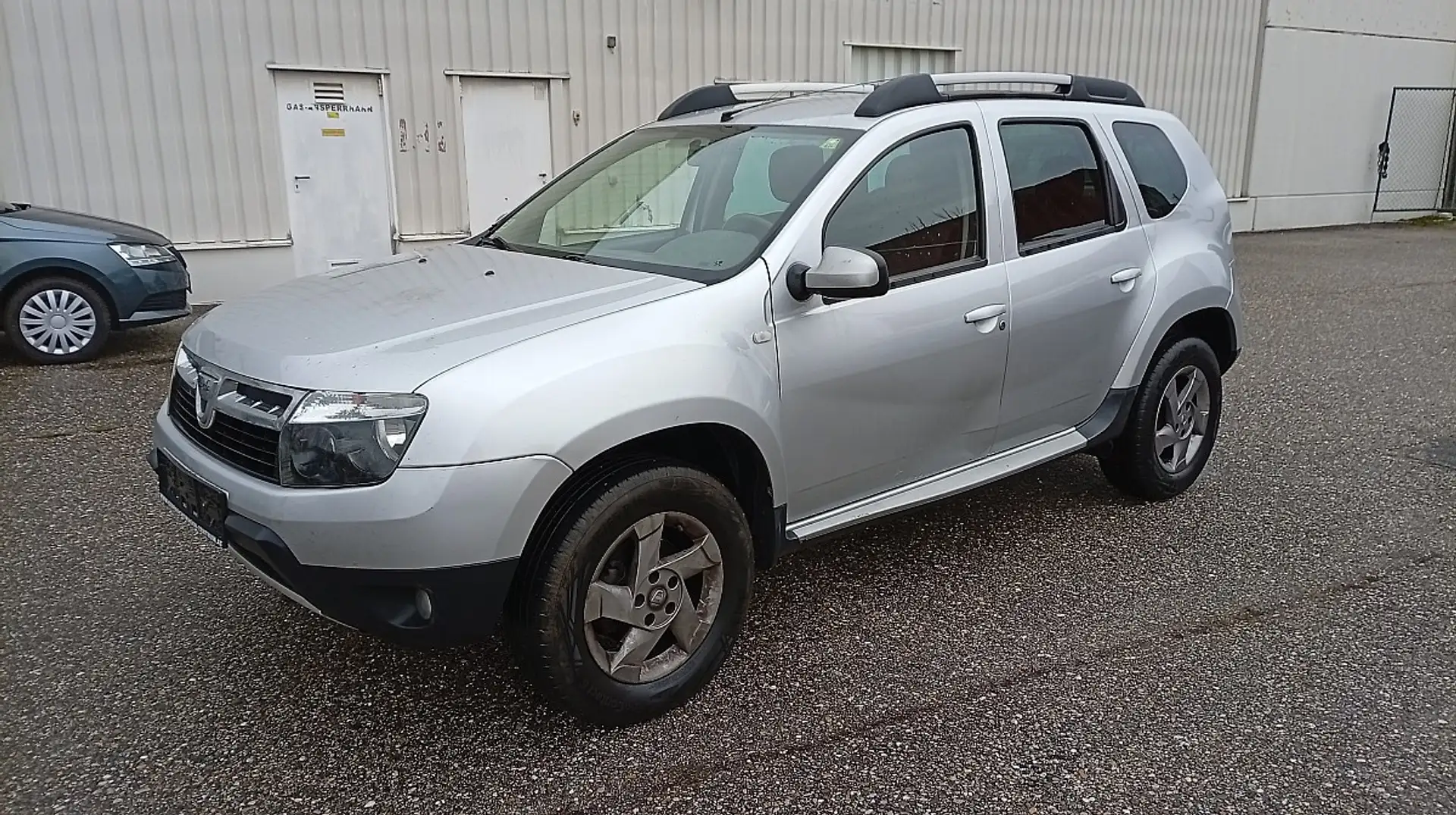 Dacia Duster 4x4 Laurèate dCi 110 * Klima * Alu * Silber - 1