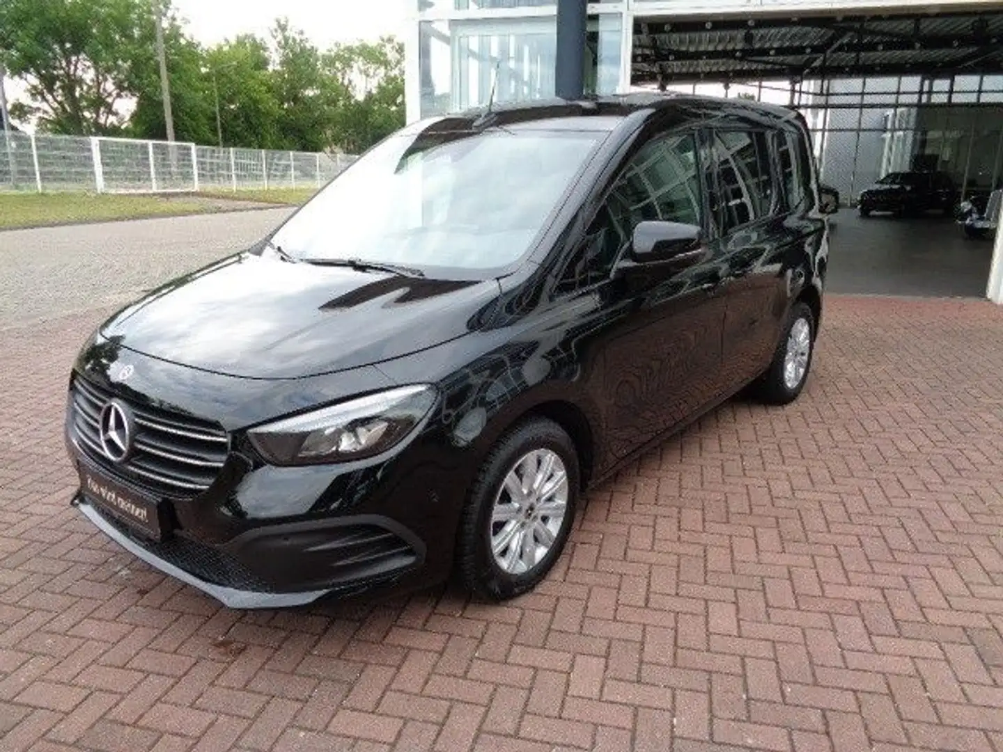 Mercedes-Benz T-Class T 180 d, Zwart - 1
