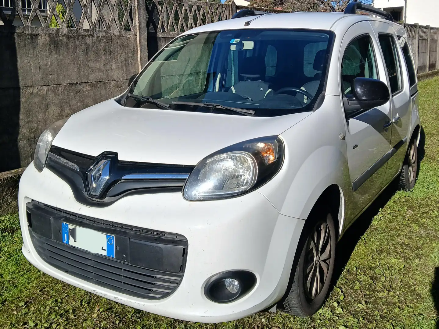 Renault Kangoo Corsa V 2015 5p 1.4 Advance (n-joy) Gpl 90cv Alb - 1