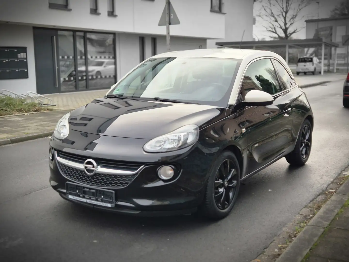 Opel Adam Jam 1.Hand *TÜV/Inspektion NEU* Noir - 1