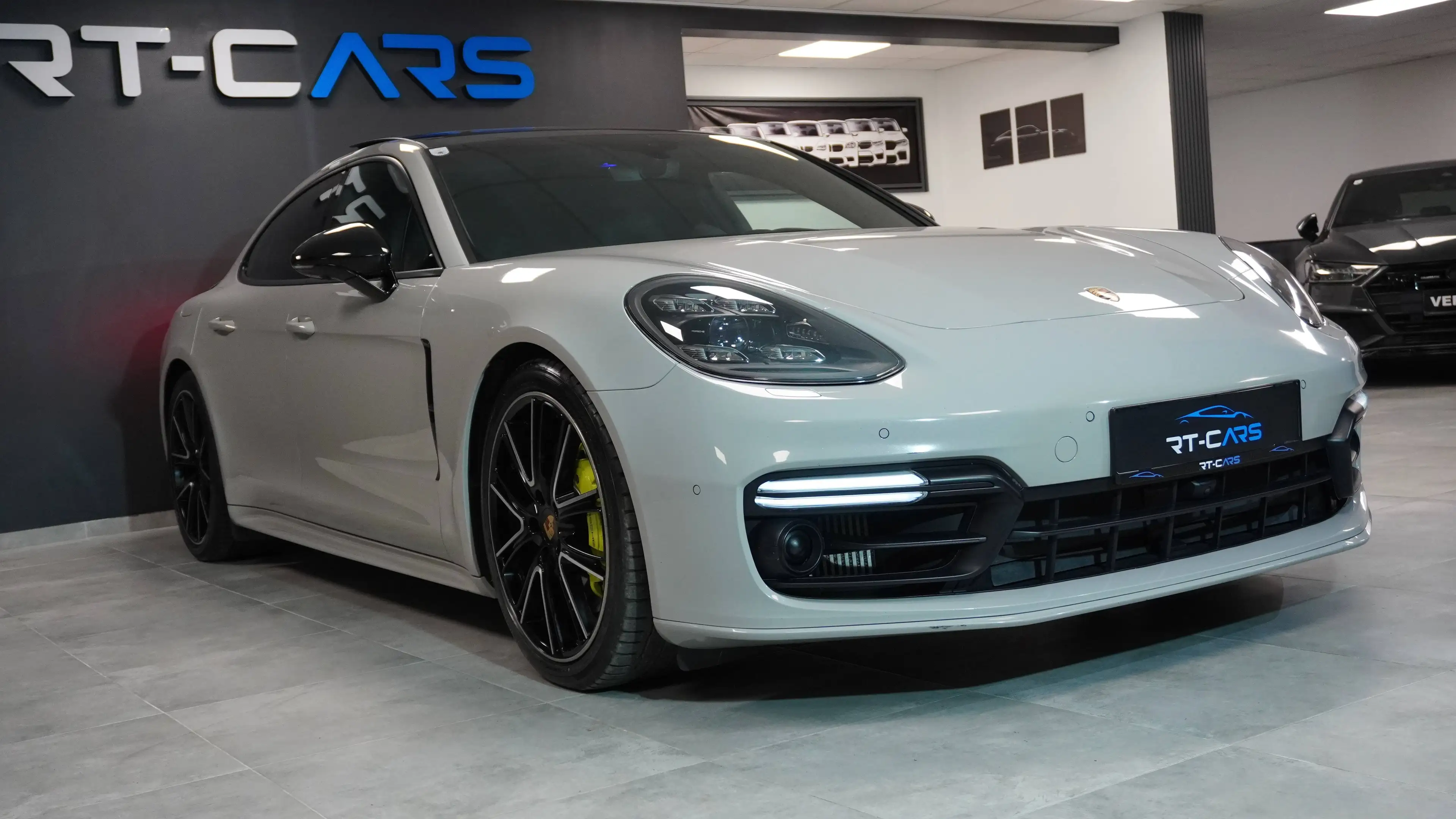 Porsche Panamera 4S eHybrid — photo 5