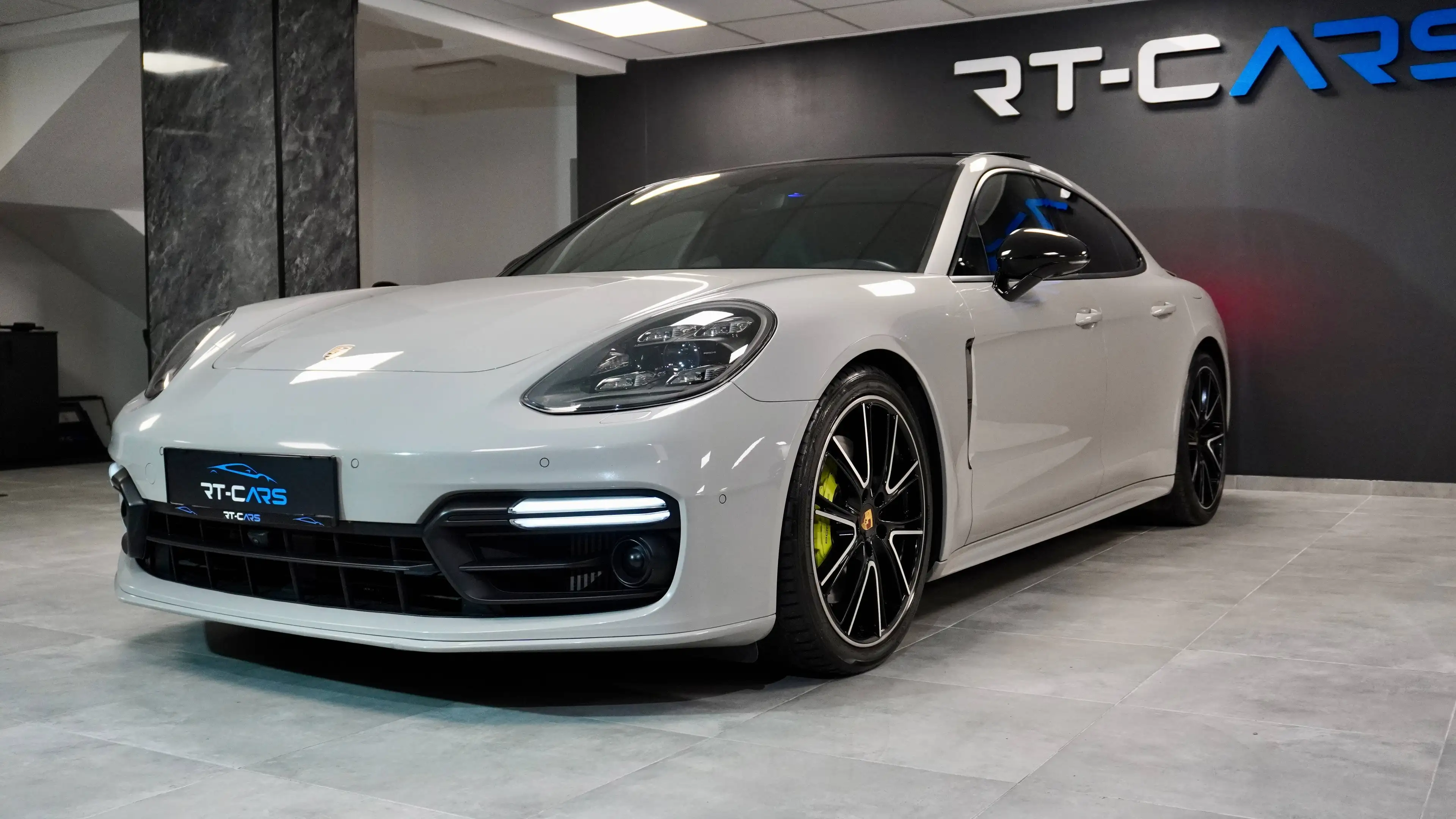 Porsche Panamera 4S eHybrid — photo 7