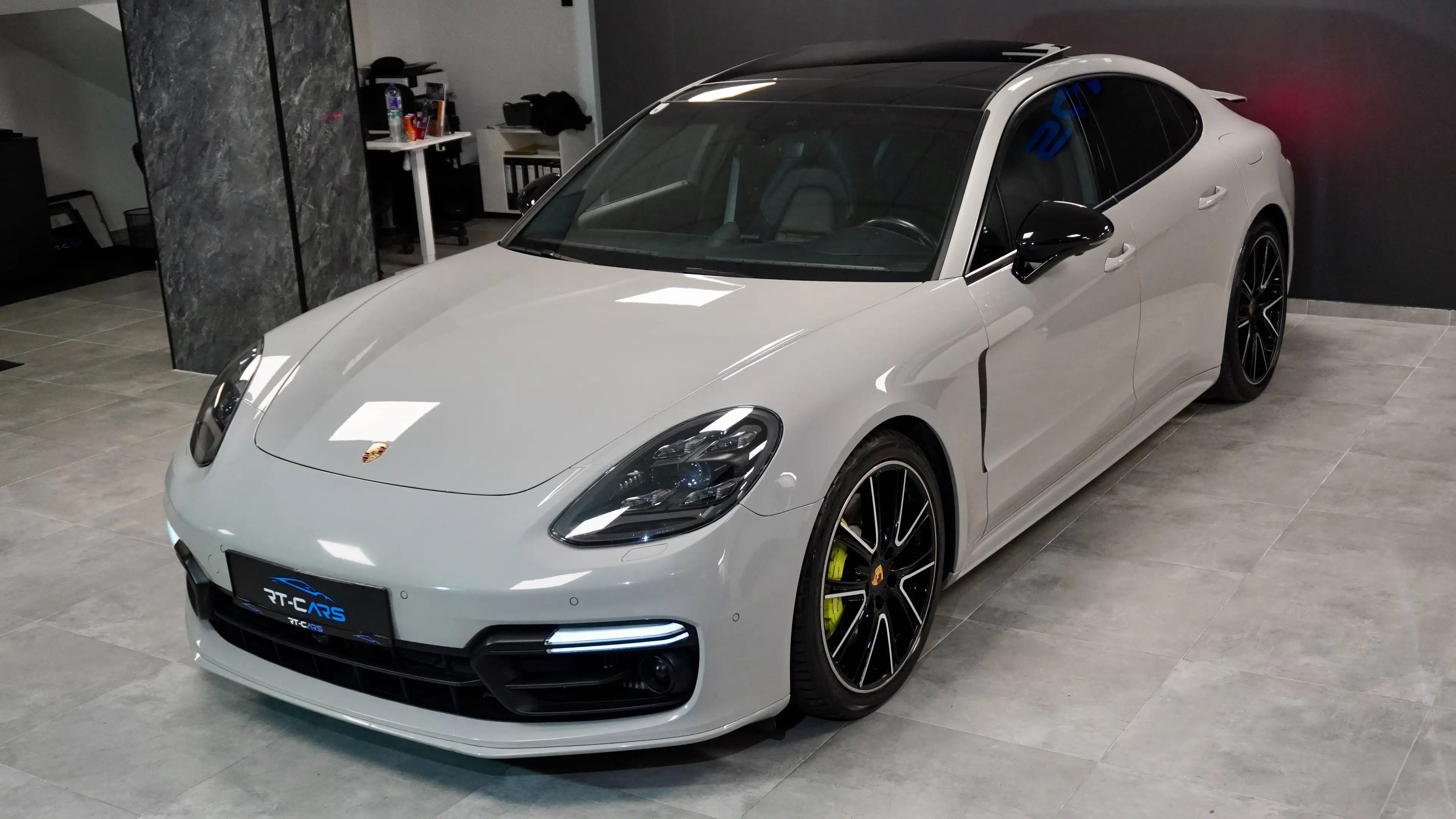Porsche Panamera 4S eHybrid — photo 6