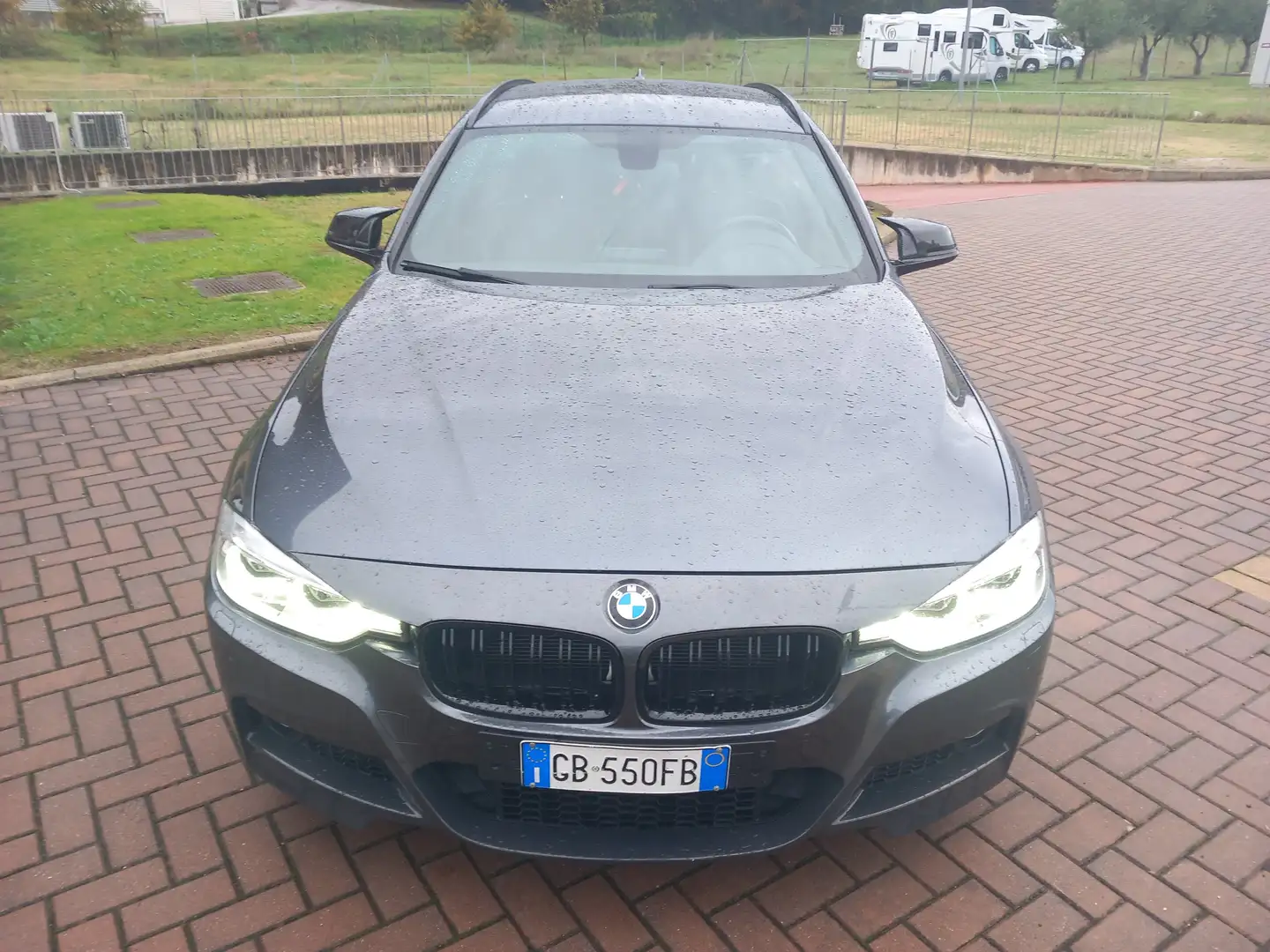 BMW 320 320d Touring Msport auto Šedá - 2