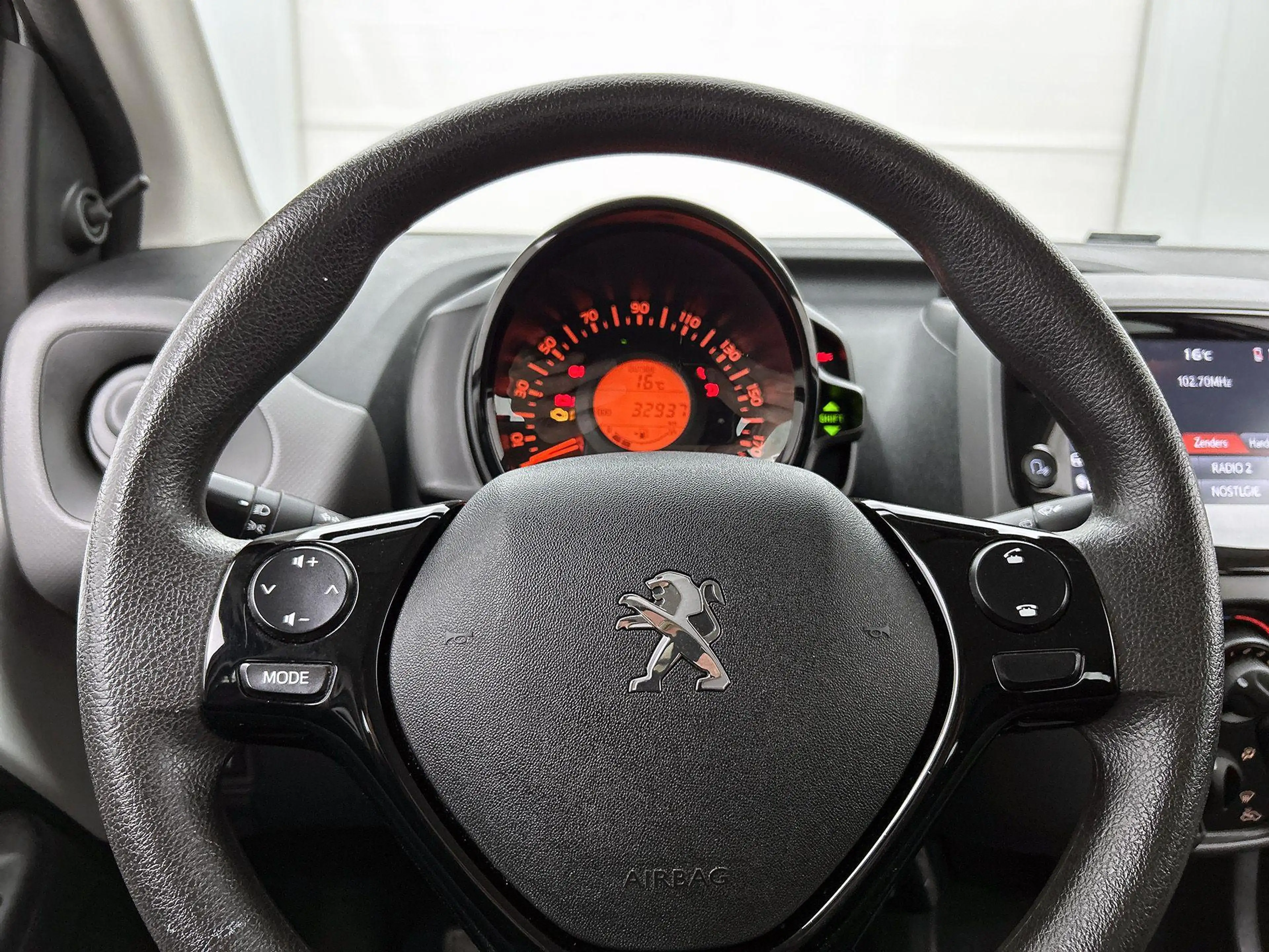 Peugeot 108 1.0 72pk Active | Apple Carplay/Android Auto | 5-d — photo 13