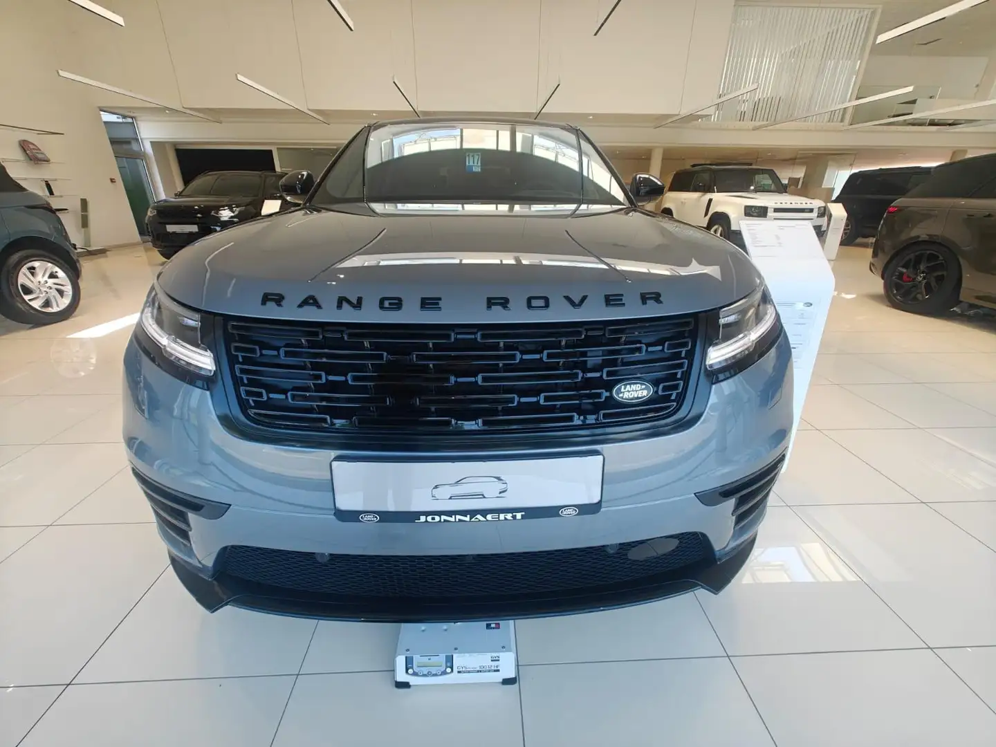 Land Rover Range Rover Velar P400e SE Dyn. MY24 Gris - 2