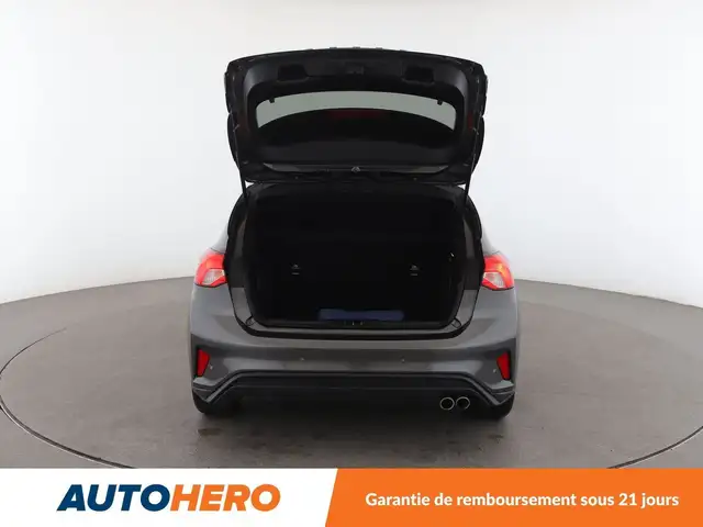 Ford Focus view 14