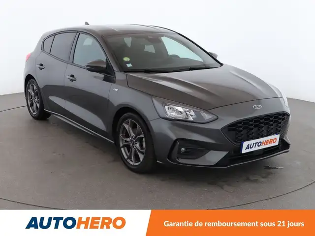 Ford Focus view 6