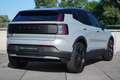 Volvo EX30 Cross Country Twin Motor Performance Ultra 69 kWh Grijs - thumbnail 2