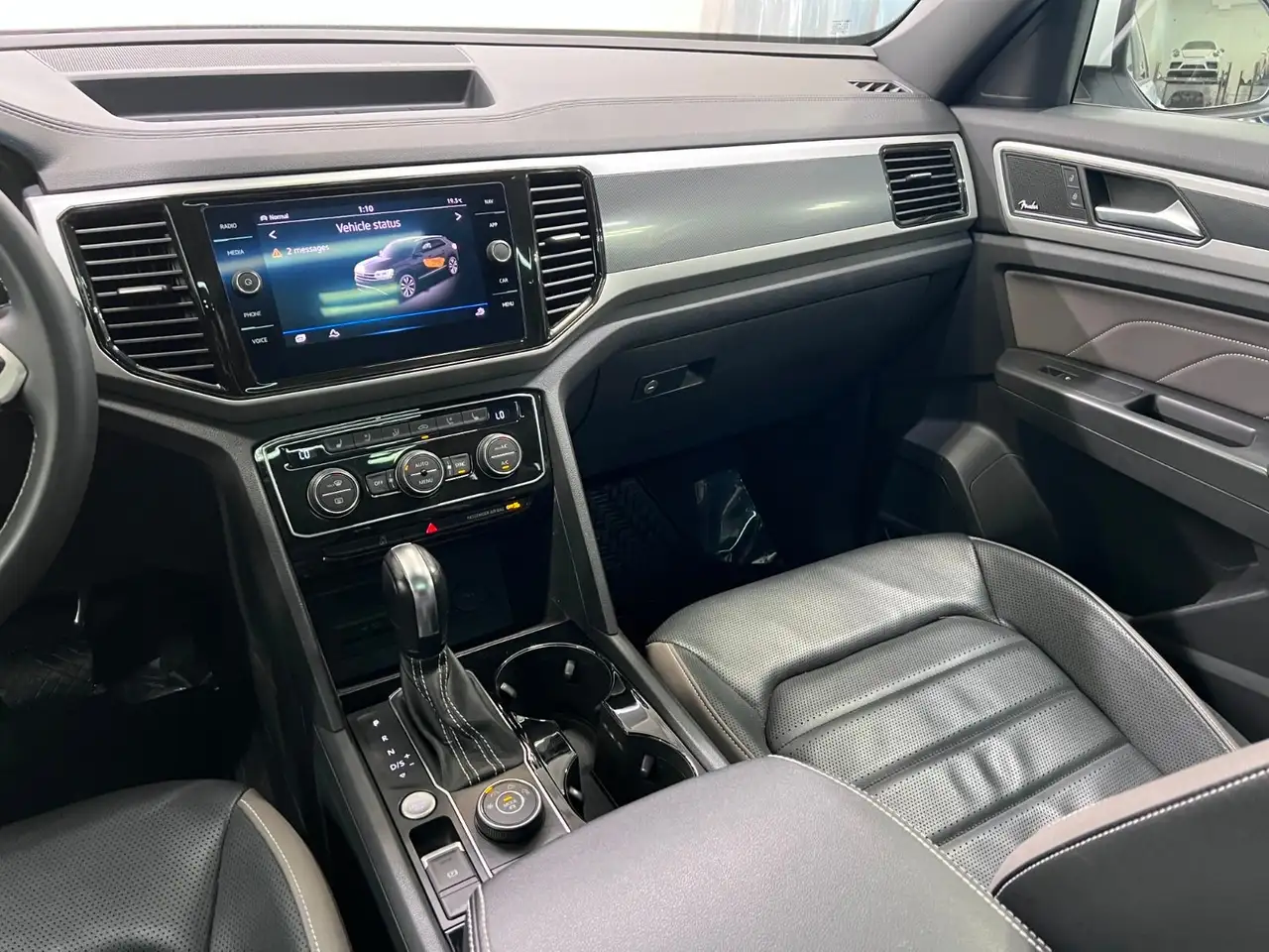 Volkswagen Atlas снимка Volkswagen Atlas