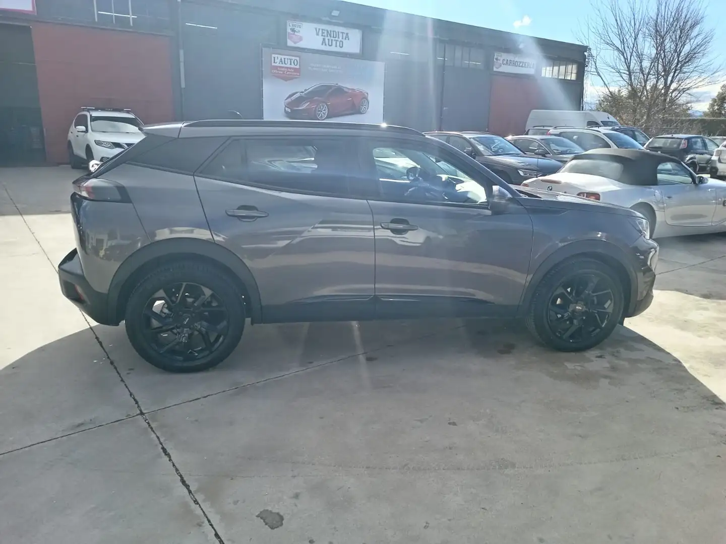 Peugeot 2008 2008 II 2020 1.5 bluehdi GT Grau - 2