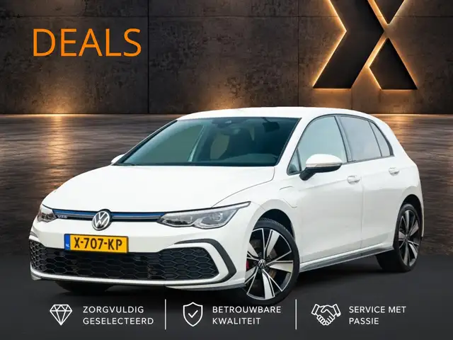Volkswagen Golf GTE 1.4 eHybrid 245pk Aut | Virtual cockpit | CarPlay