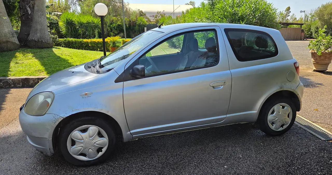 Toyota Yaris 3p 1.0, foto 9