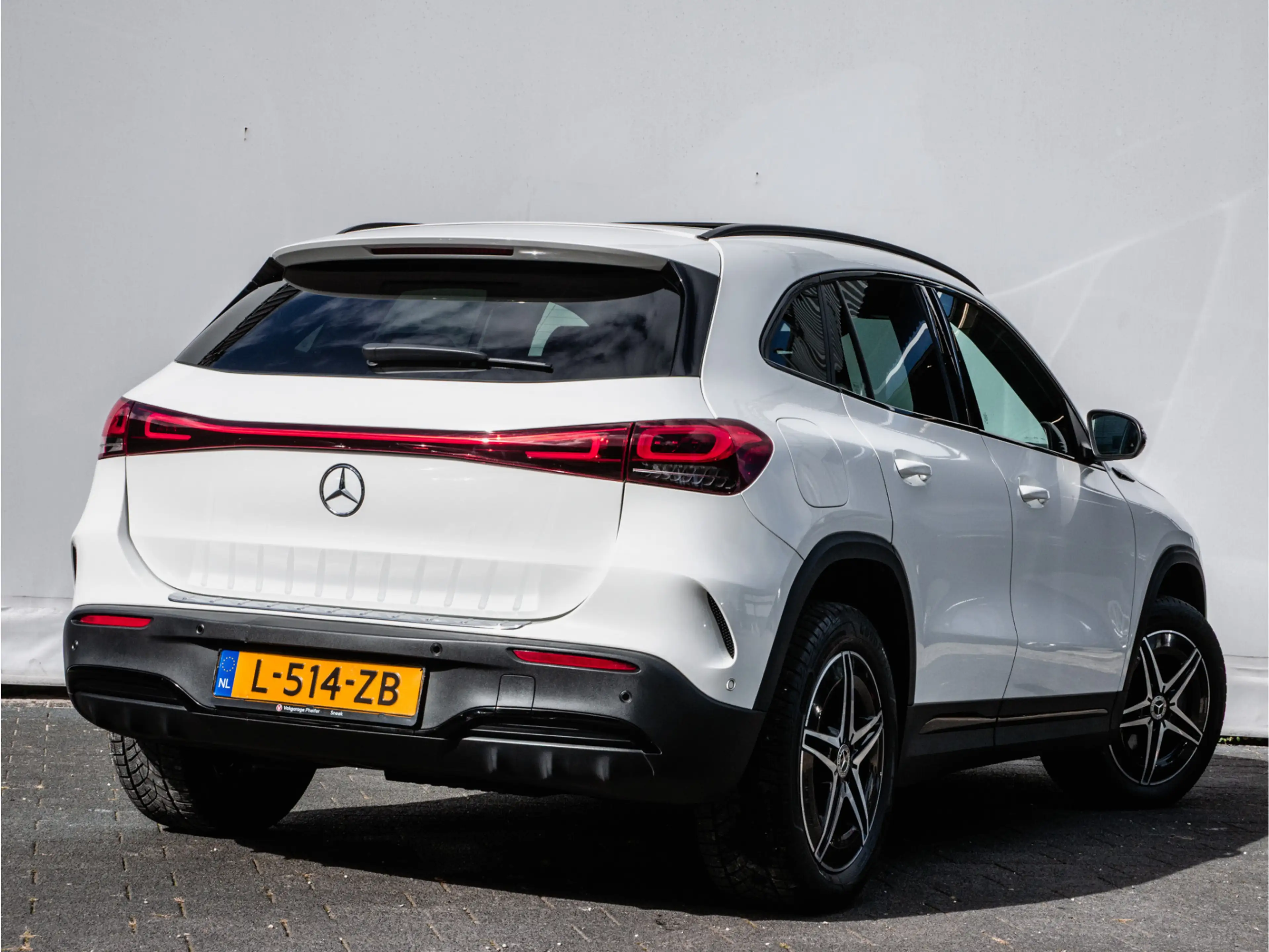 Mercedes-Benz EQA 250 Business Solution AMG 67 kWh Elek. panoramadak/ Sf — photo 9