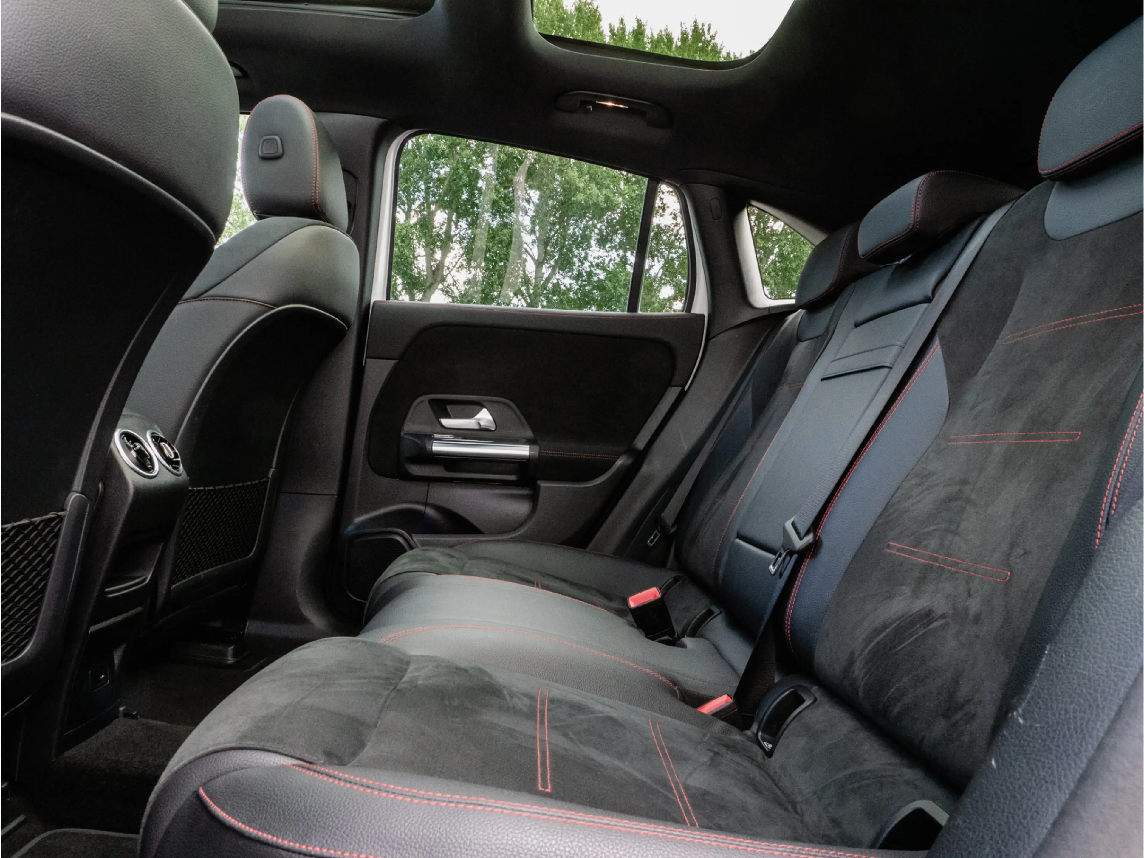 Mercedes-Benz EQA 250 Business Solution AMG 67 kWh Elek. panoramadak/ Sf — photo 13