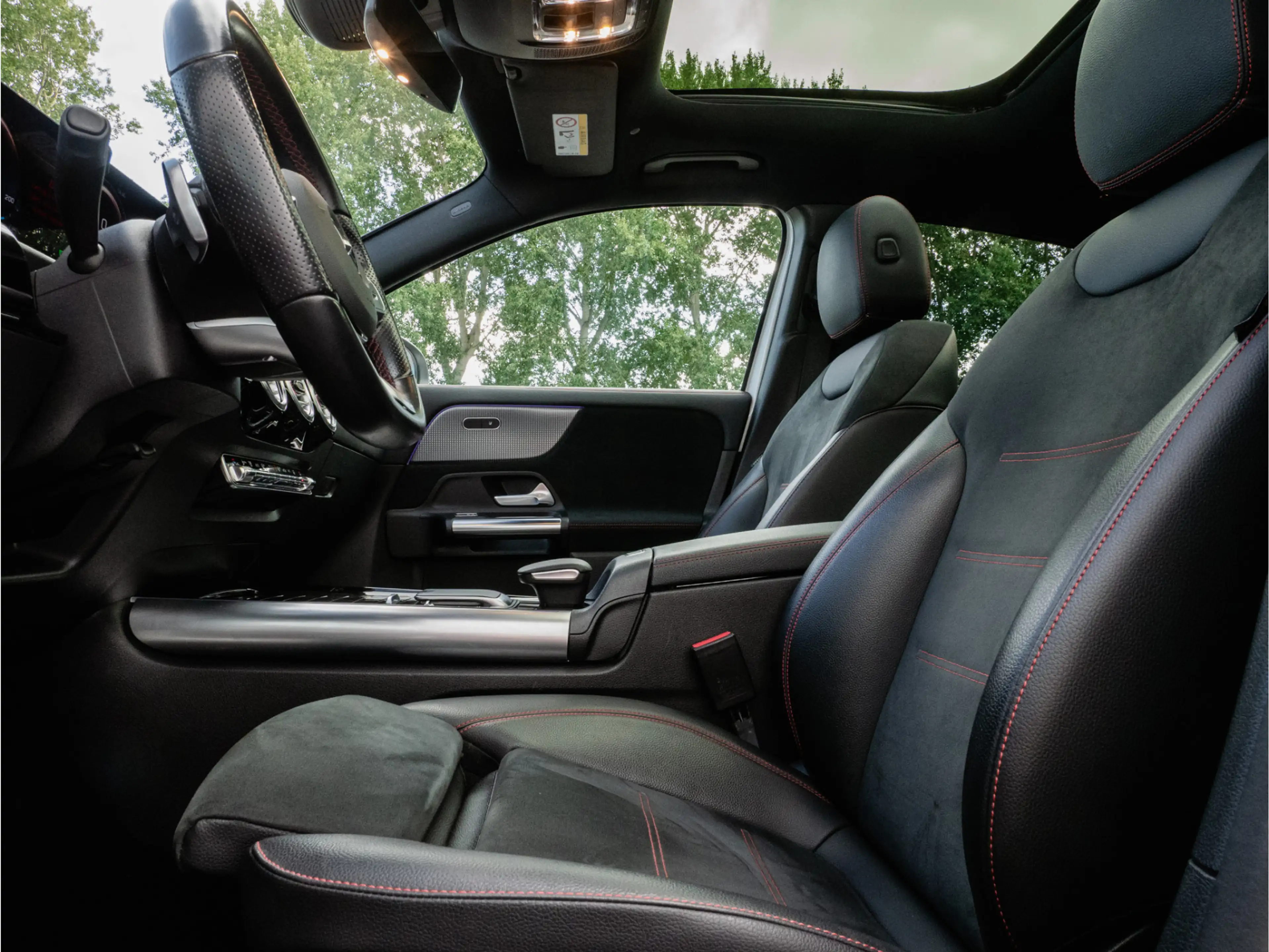 Mercedes-Benz EQA 250 Business Solution AMG 67 kWh Elek. panoramadak/ Sf — photo 11