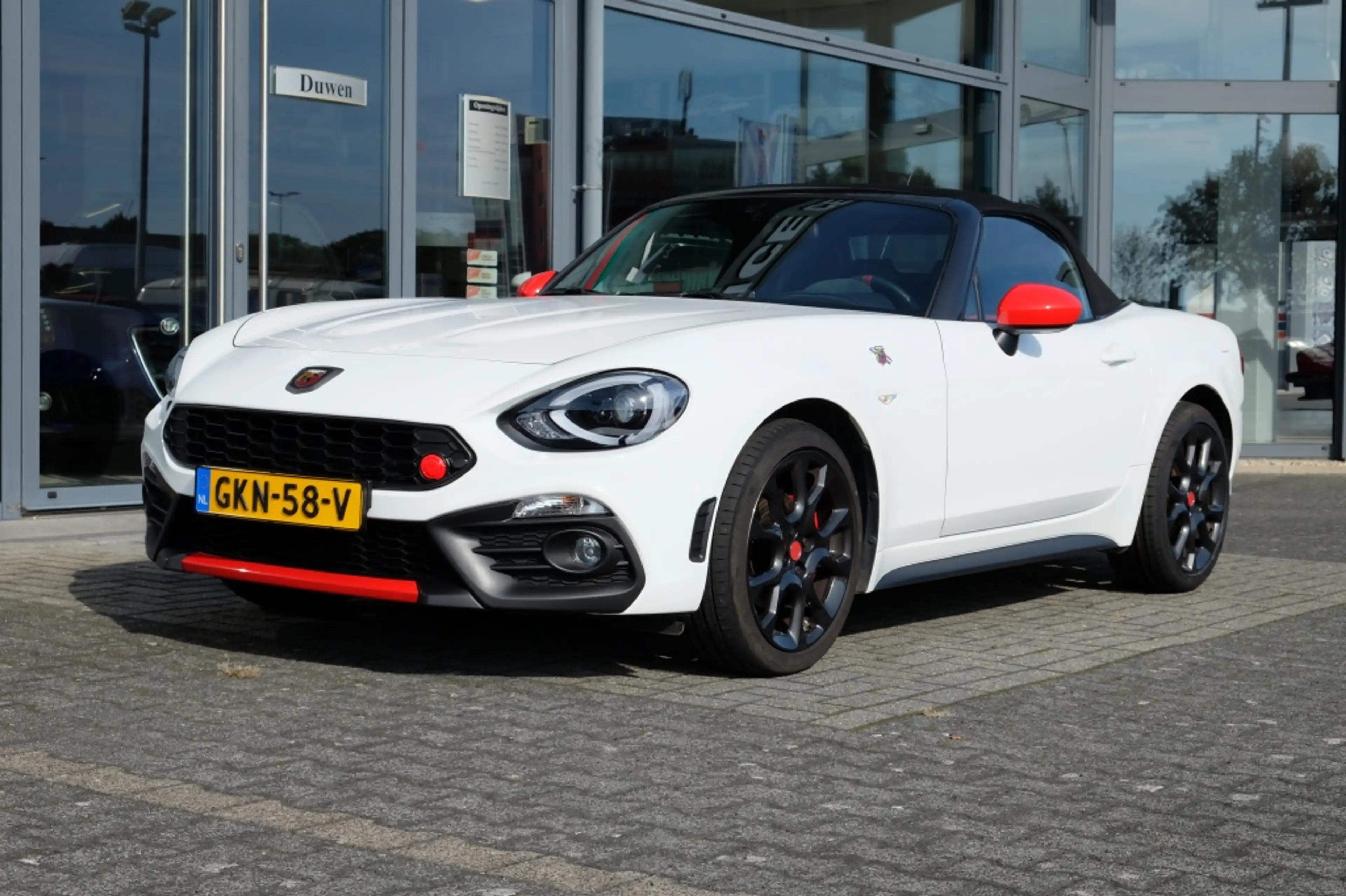 Abarth 124 Spider 1.4 M-Air T Abarth — photo 3