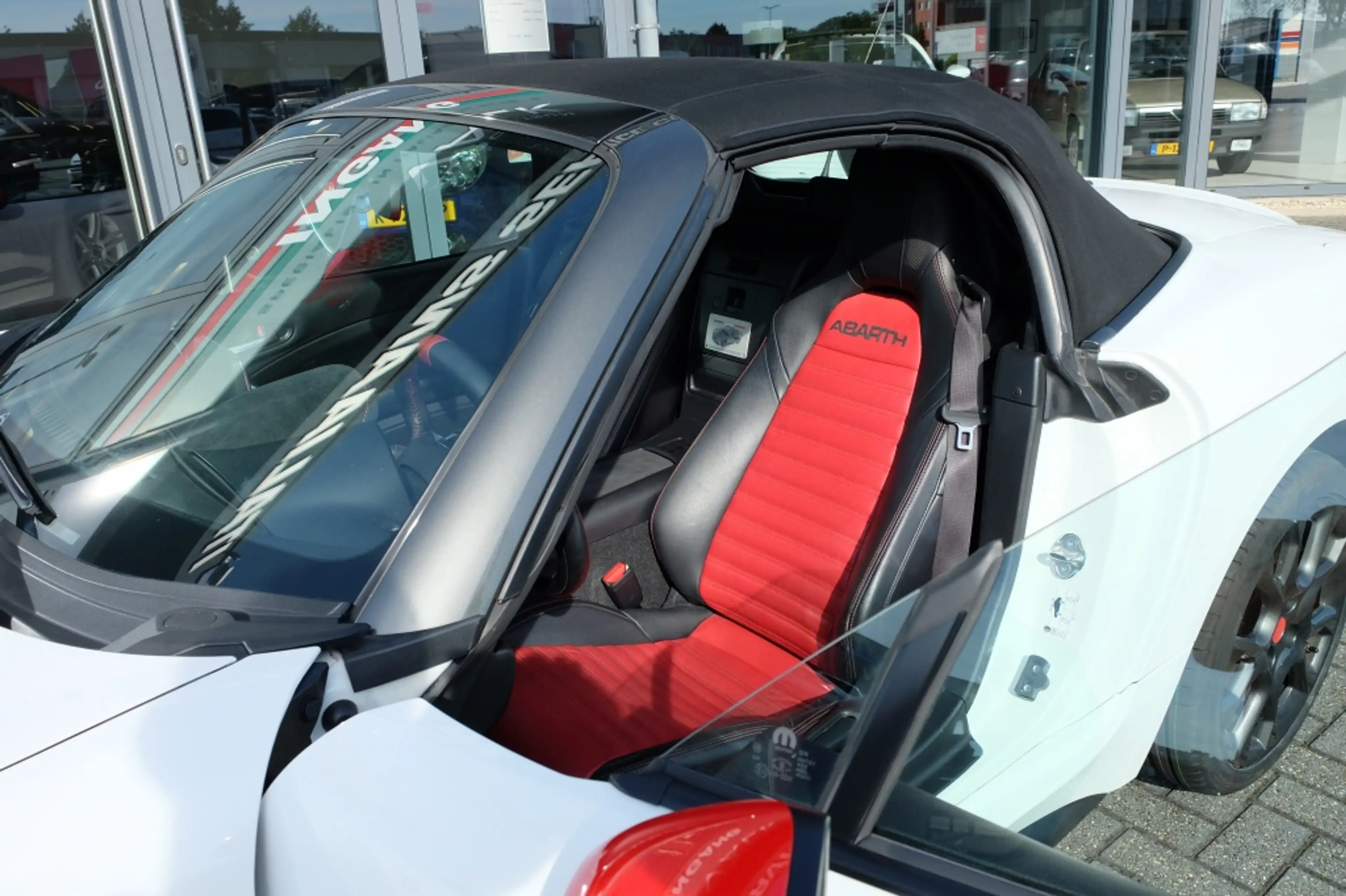 Abarth 124 Spider 1.4 M-Air T Abarth — photo 13