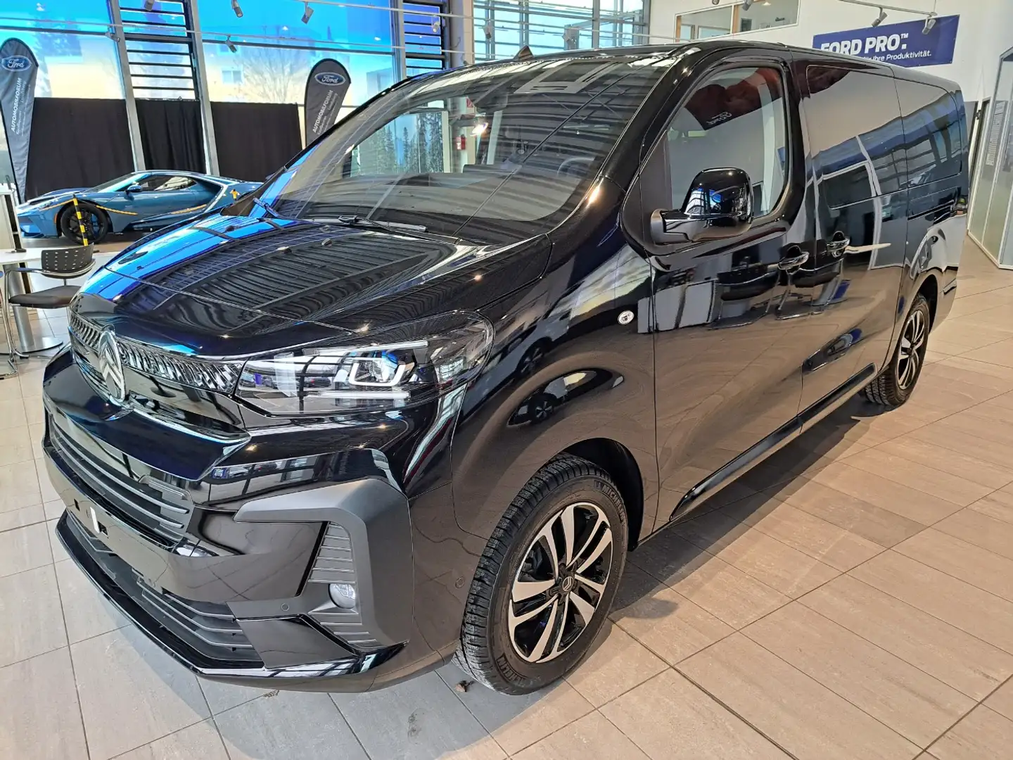 Citroen Spacetourer 2.0 BlueHDi 180 FAP LED Pano SHZ Fekete - 1