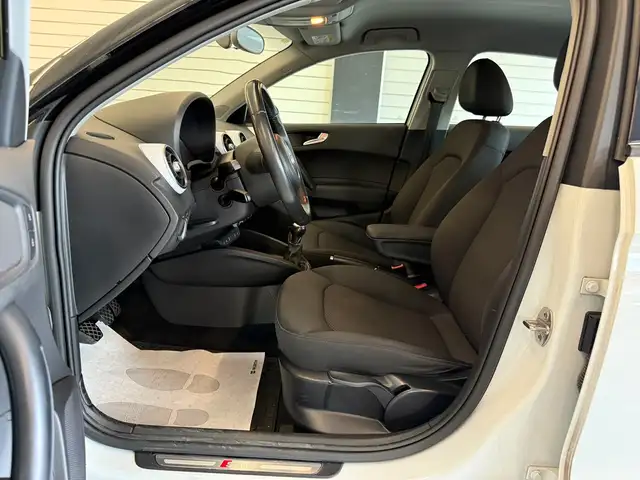 Audi A1 view 9