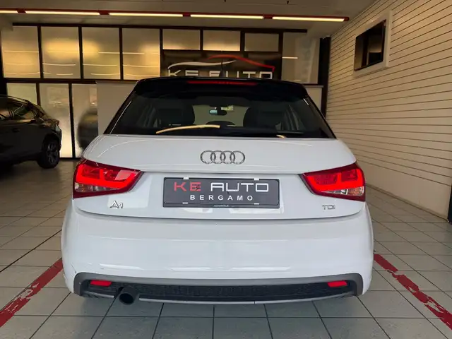 Audi A1 view 8