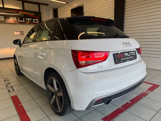 Audi A1 view 5