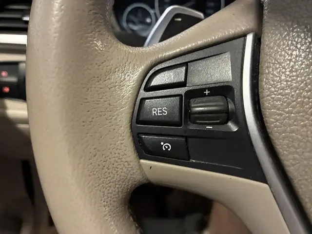 BMW 3 Series view 12