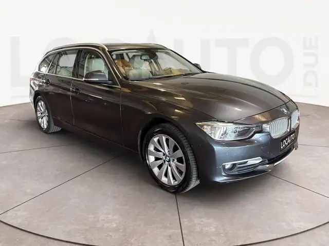 BMW 3 Series view 2