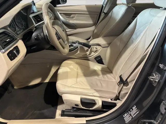 BMW 3 Series view 6