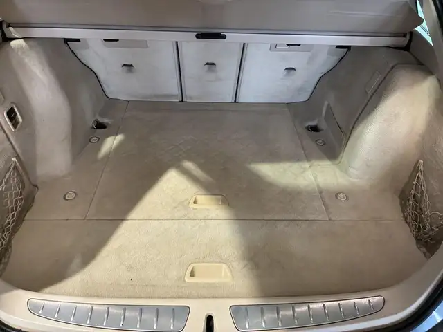 BMW 3 Series view 8