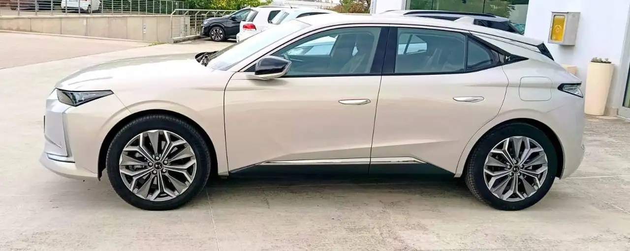 DS Automobiles DS 4 2025