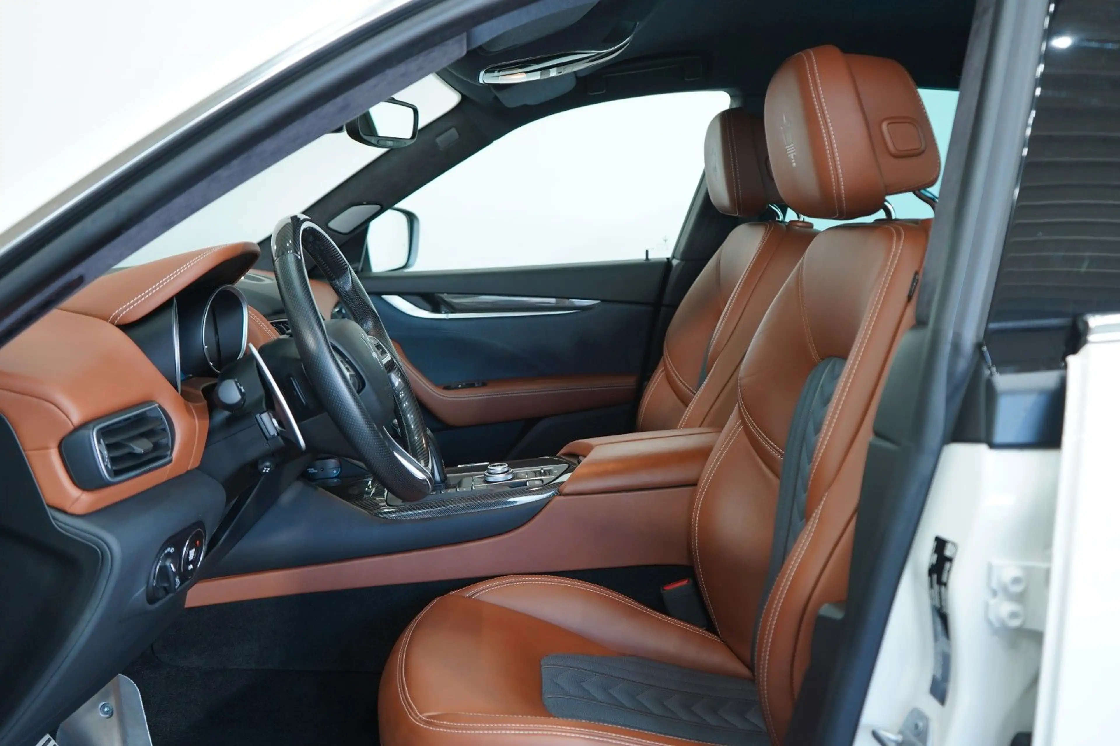Maserati Levante GranLusso S Q4*Carbon*Bowers Wilkins* — photo 11