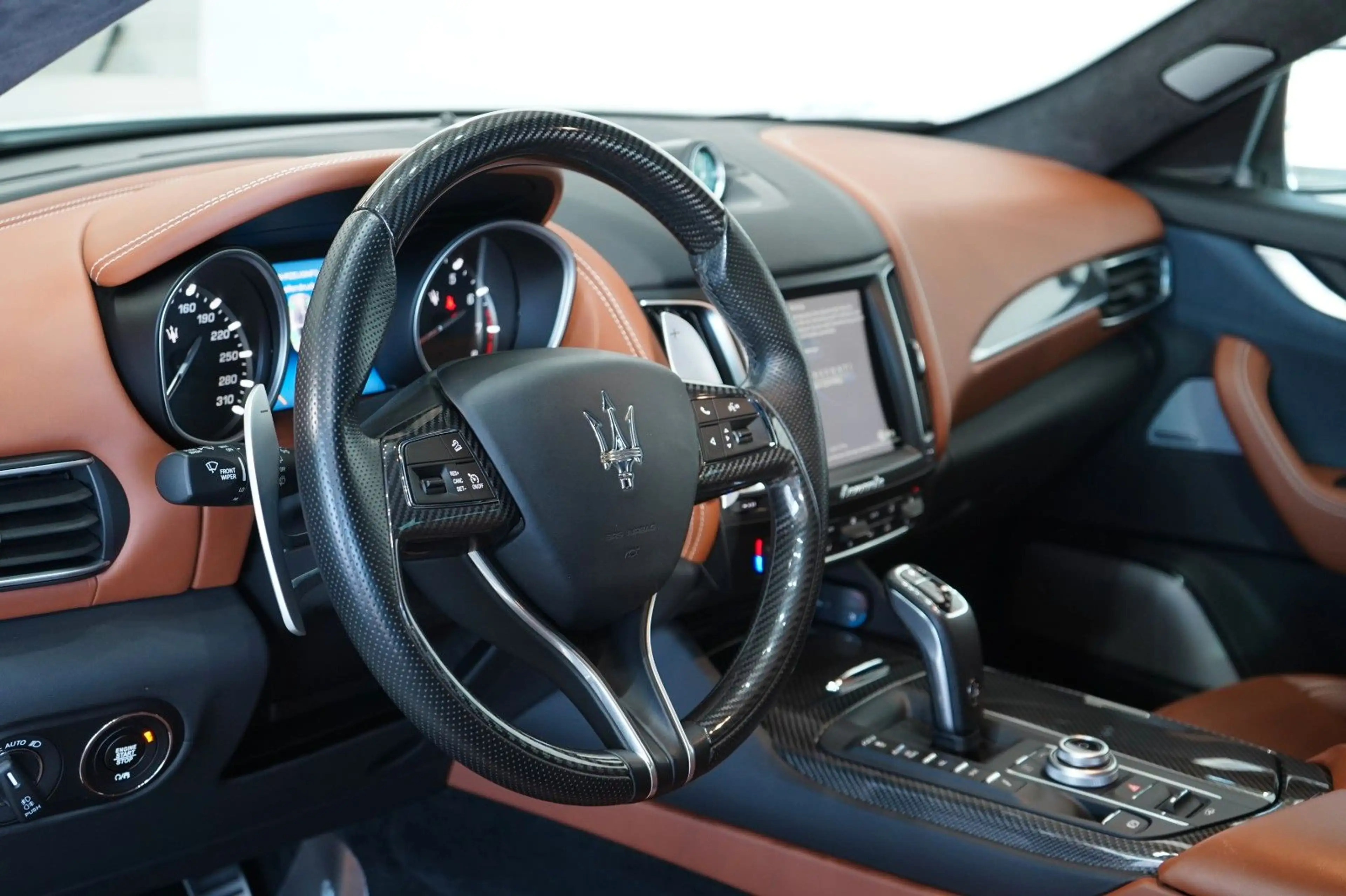 Maserati Levante GranLusso S Q4*Carbon*Bowers Wilkins* — photo 10