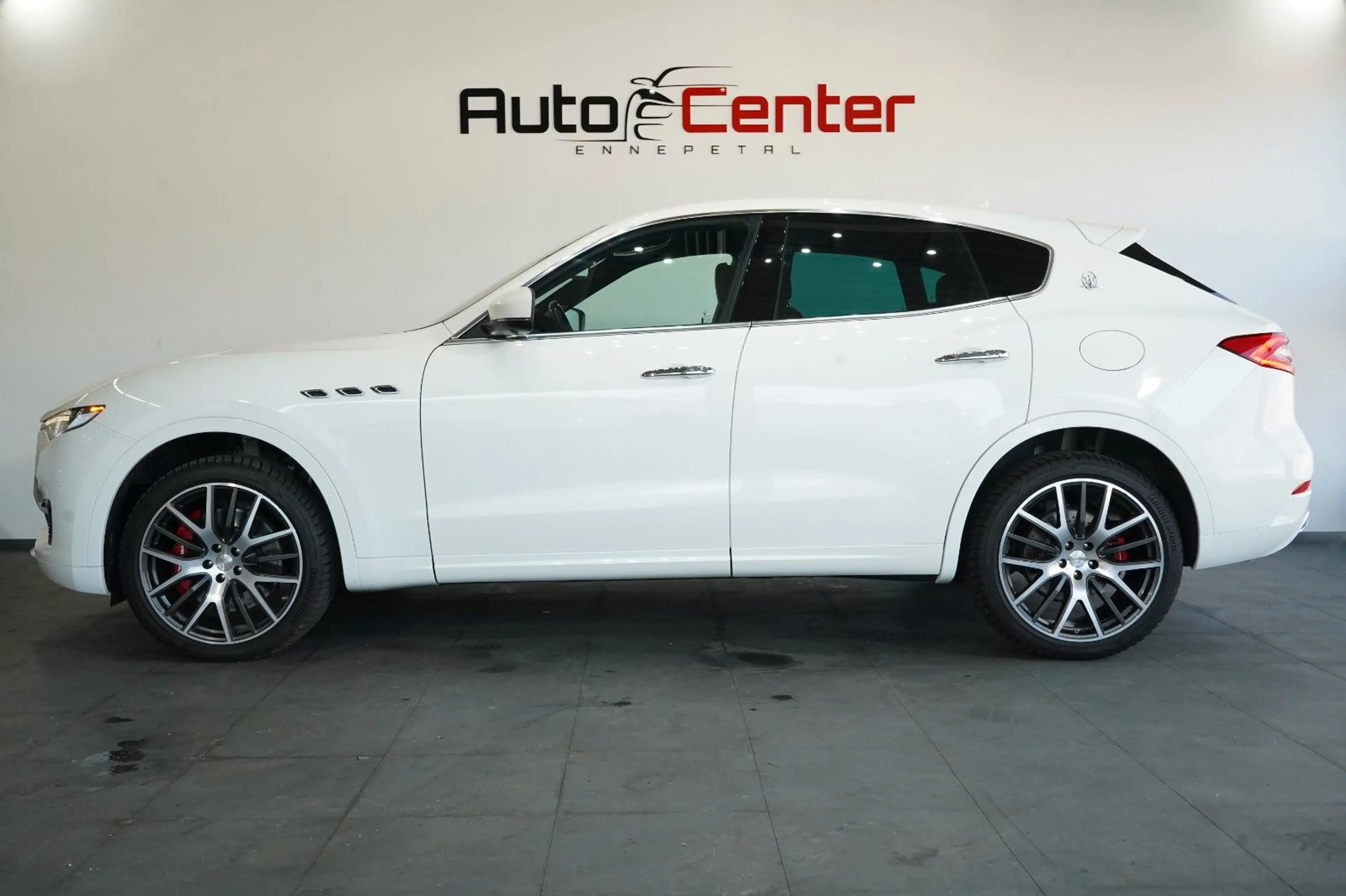 Maserati Levante GranLusso S Q4*Carbon*Bowers Wilkins* — photo 3