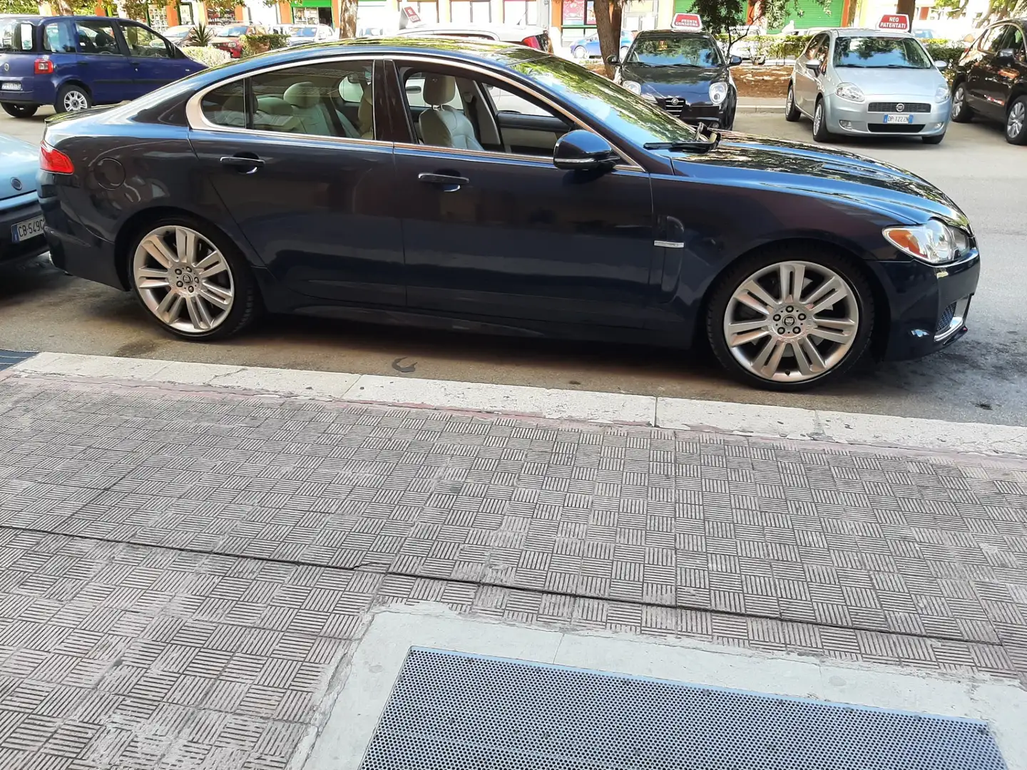 Jaguar XF XFR 5.0 V8 S/C Blu/Azzurro - 2