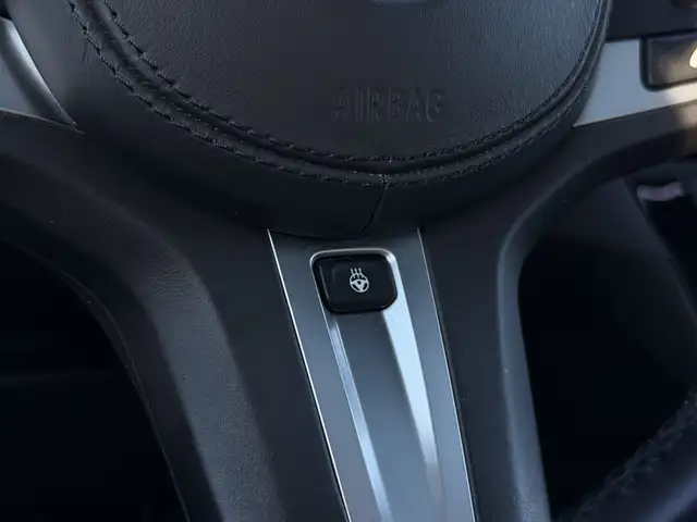BMW 5 Series view 20