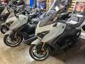 Yamaha TMAX 560 TECH MAX Gris - thumbnail 2